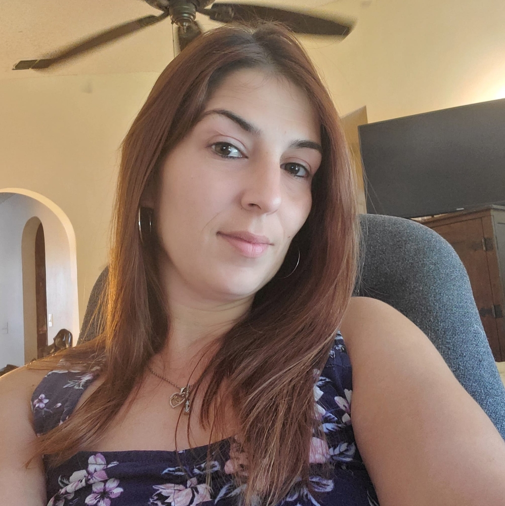 Meet your Posher, Cara